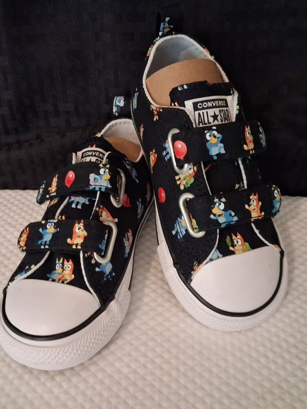 Converse Bluey Little Kids Size 8 All Star Sneaker Black Multi-Color Canvas NWOB